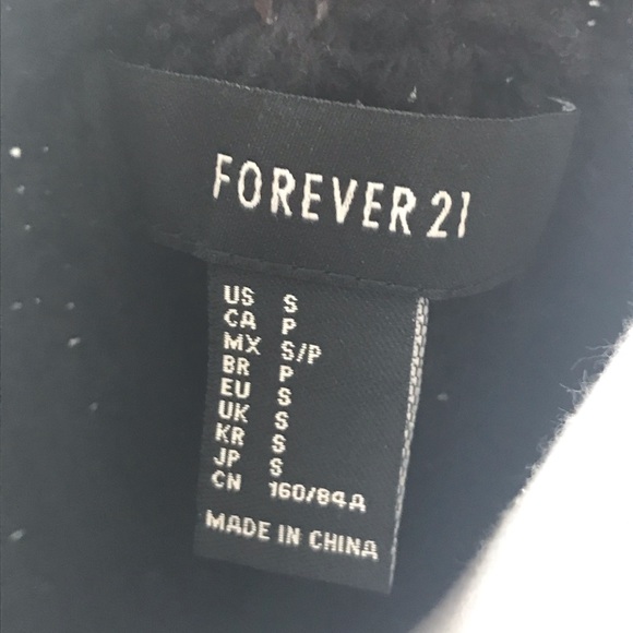 ⭐️5/$20⭐️F21 Cropped Chunky Knit Sweater SZ - Picture 4 of 5